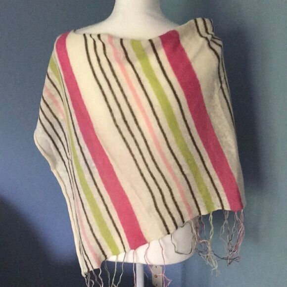 Abercrombie Summer Poncho! - Picture 3 of 4